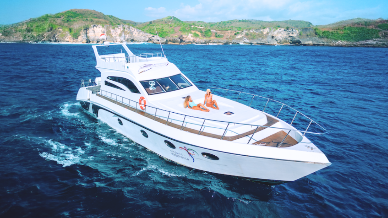 Private Yacht Tour