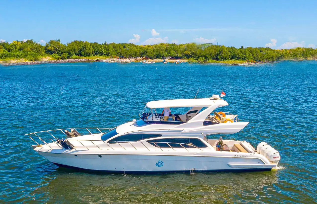 Private Yacht Tour